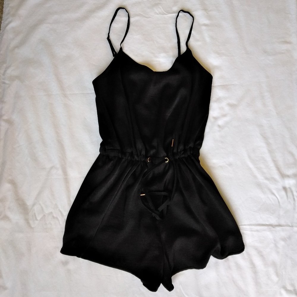 GUESS  ROMPER SZ  SM